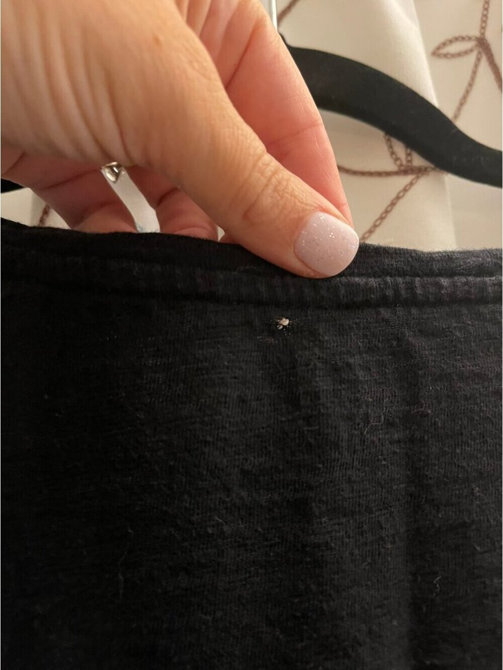 Gap | M | Easy Tee Black Tunic T-Shirt Pocket V-Neck Short Sleeve - Picture 3 of 5